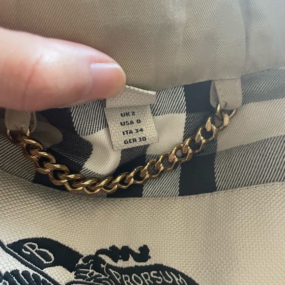 Burberry Trench Coat - Honey - Picture 8 of 14